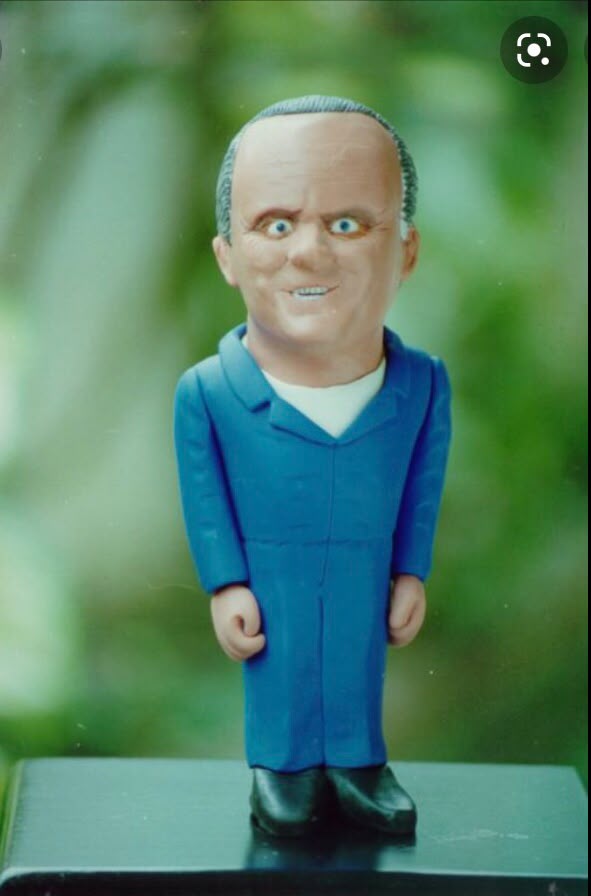Escultura caricatura de Anthony Hopkins