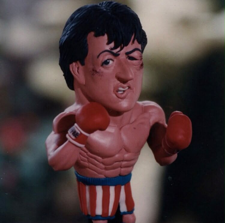 Escultura caricatura de Rocky Balboa
